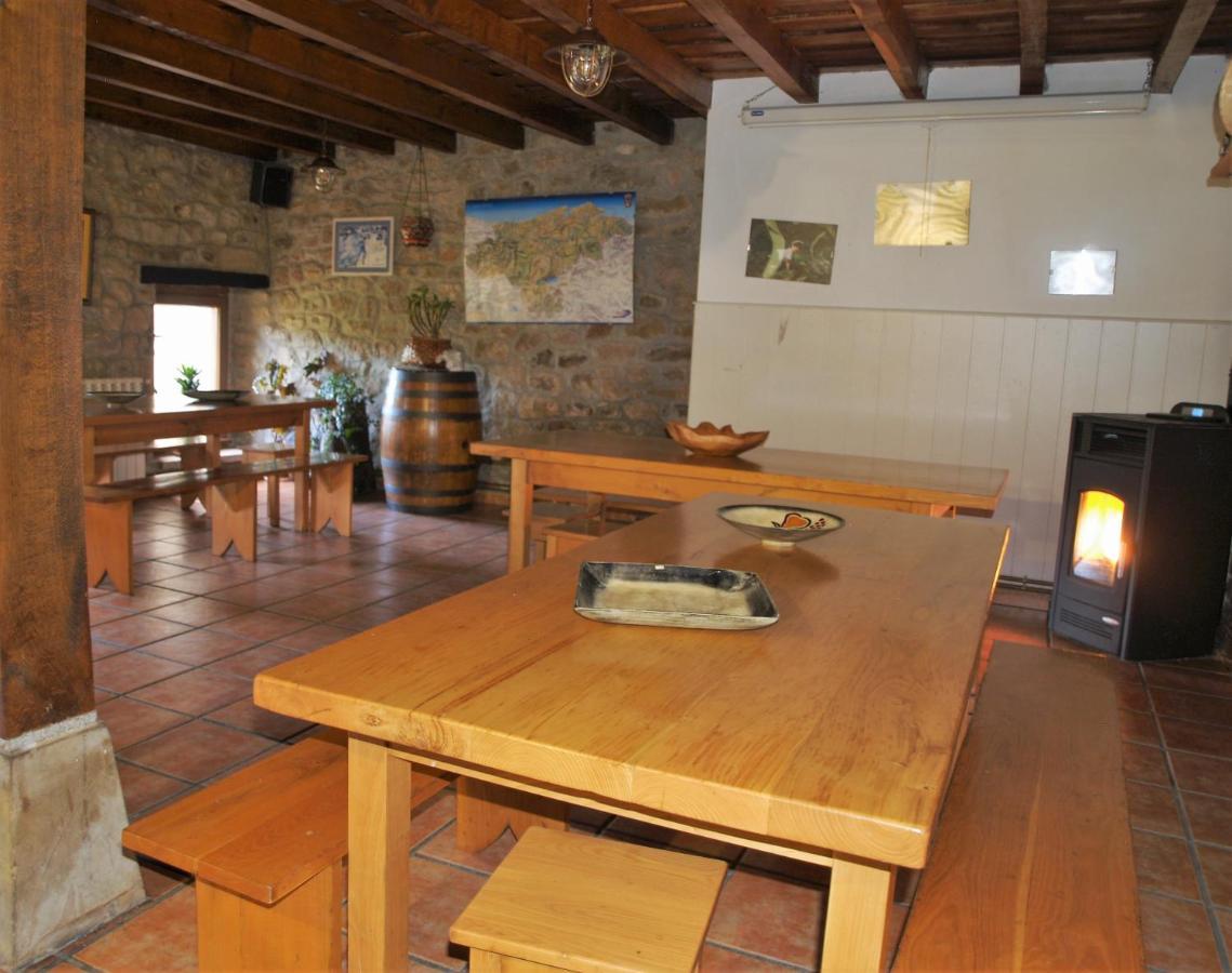 Albergue La Torre Santiurde de Reinosa ภายนอก รูปภาพ