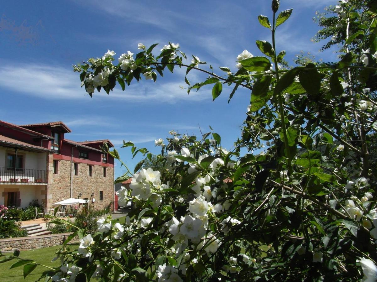 Albergue La Torre Santiurde de Reinosa ภายนอก รูปภาพ