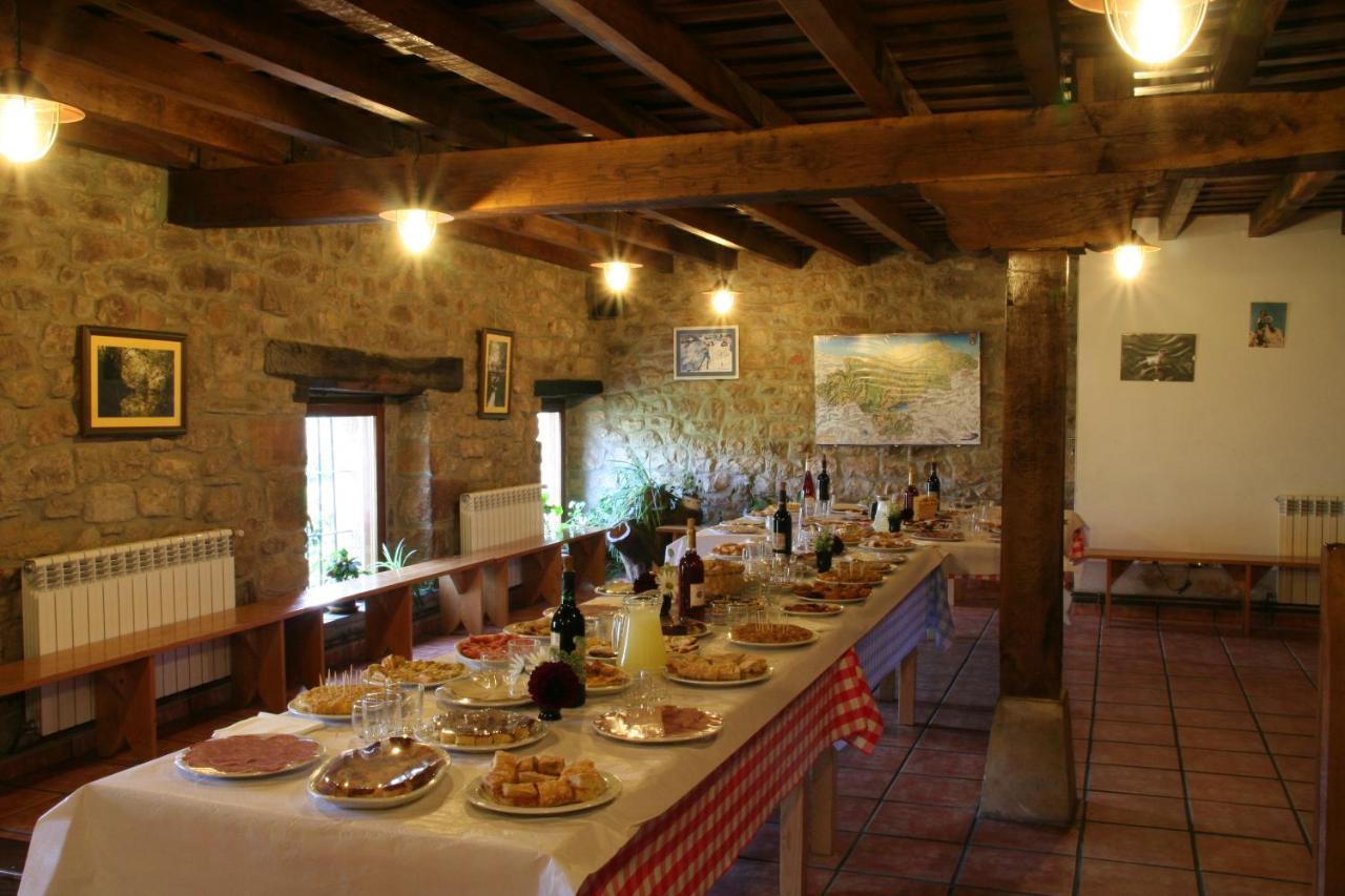 Albergue La Torre Santiurde de Reinosa ภายนอก รูปภาพ
