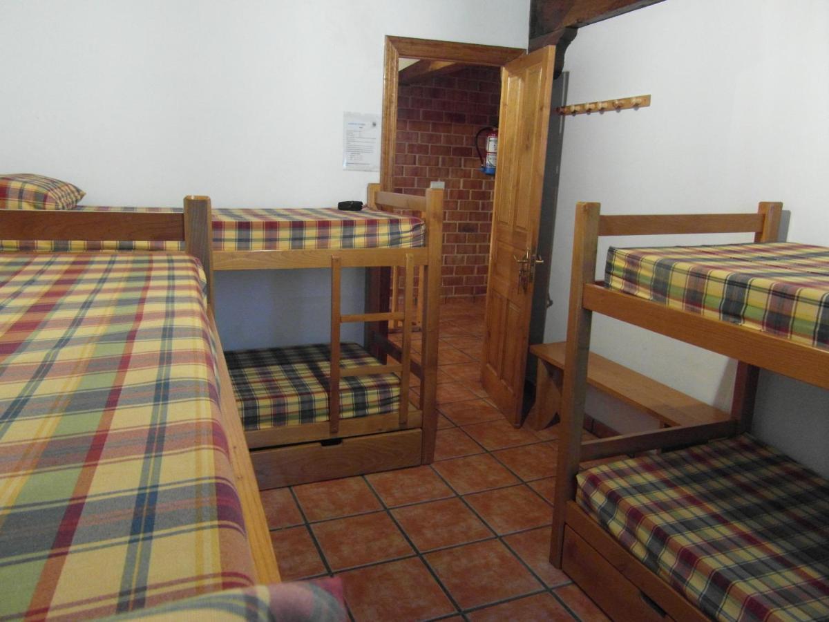 Albergue La Torre Santiurde de Reinosa ภายนอก รูปภาพ
