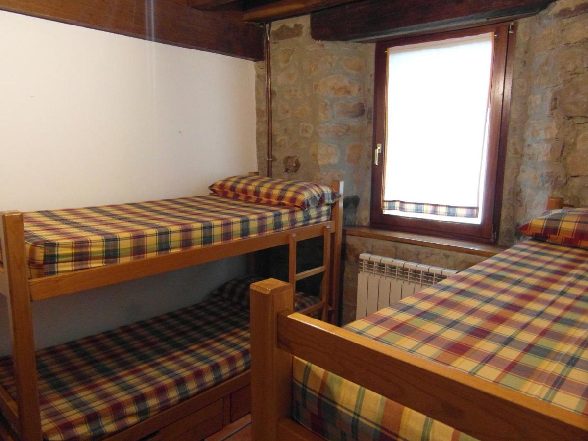 Albergue La Torre Santiurde de Reinosa ภายนอก รูปภาพ