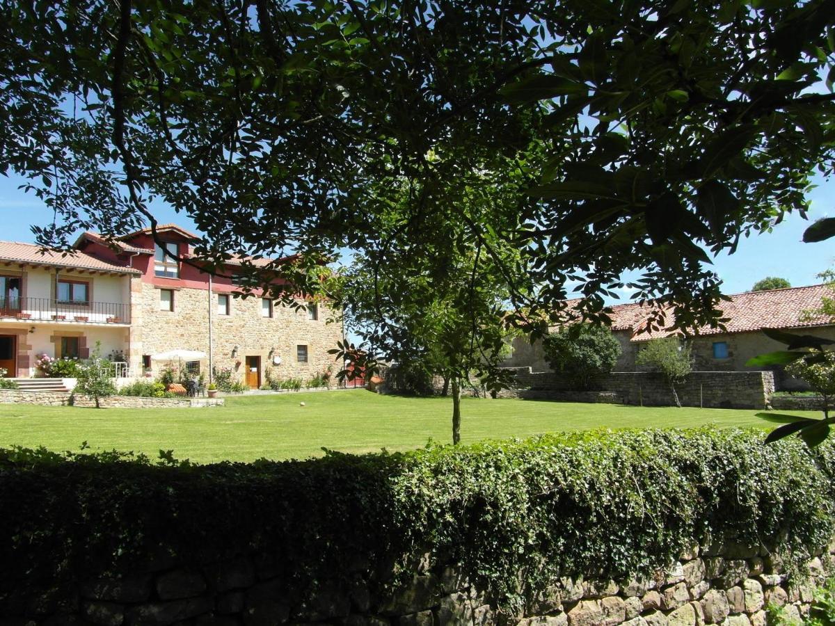 Albergue La Torre Santiurde de Reinosa ภายนอก รูปภาพ